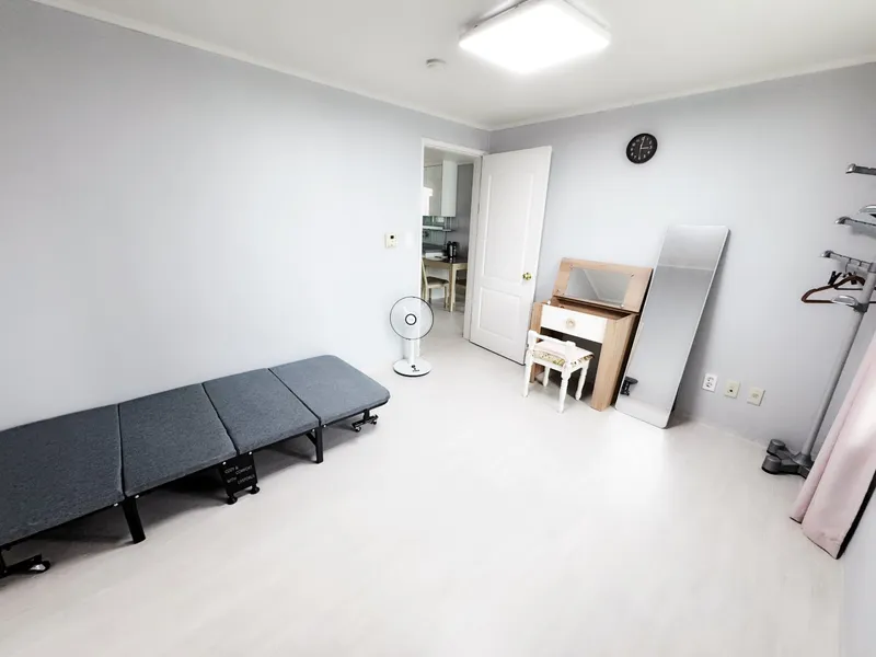 [Cheonan][Cheonan, South Chungcheong Province] Apartment 5 minutes from bus terminal, 15 minutes walk from Dujeong Station 14