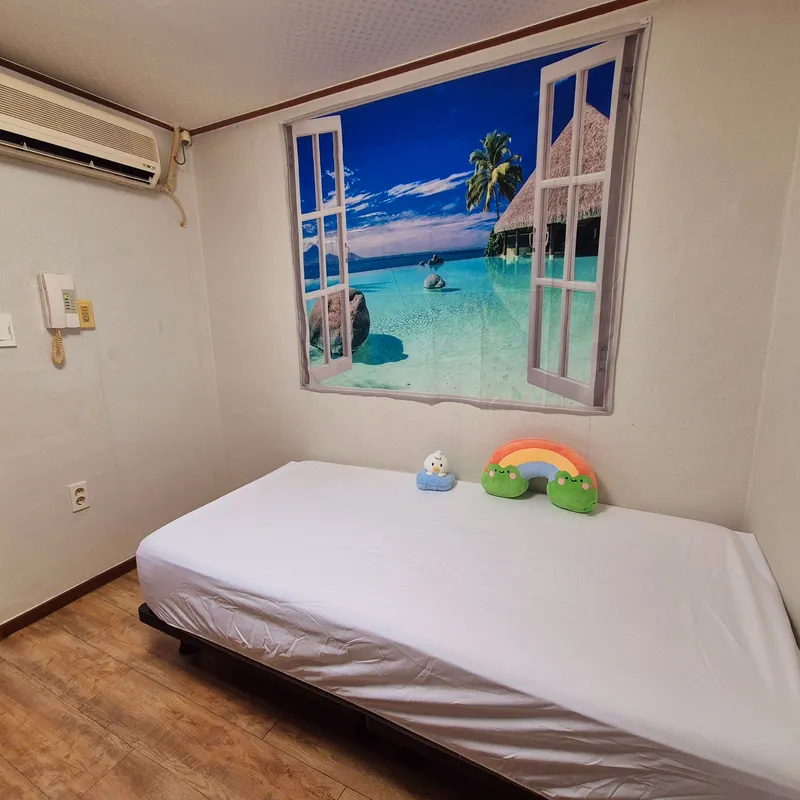 [Gwanak, Seoul] Fully-furnished one-room near Seoul National University 103 (semi-basement) 4