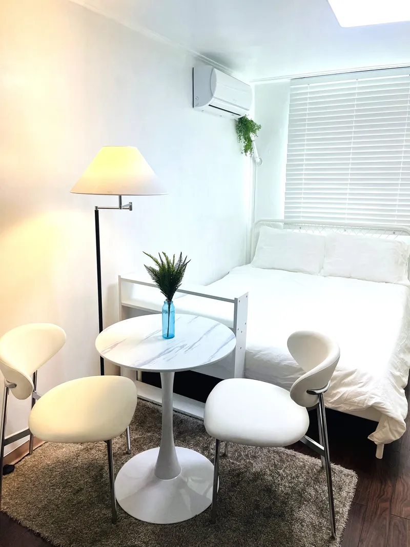 [Gangnam, Seoul] 6-minute walk from Apgujeong Station/Dosan Park/Station Area 5