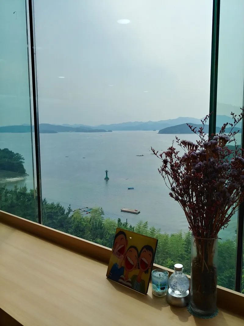 [경남 통영] 혼자서 또는 둘이서 하는 통영감성여행 #하나로마트 도보 3분 39