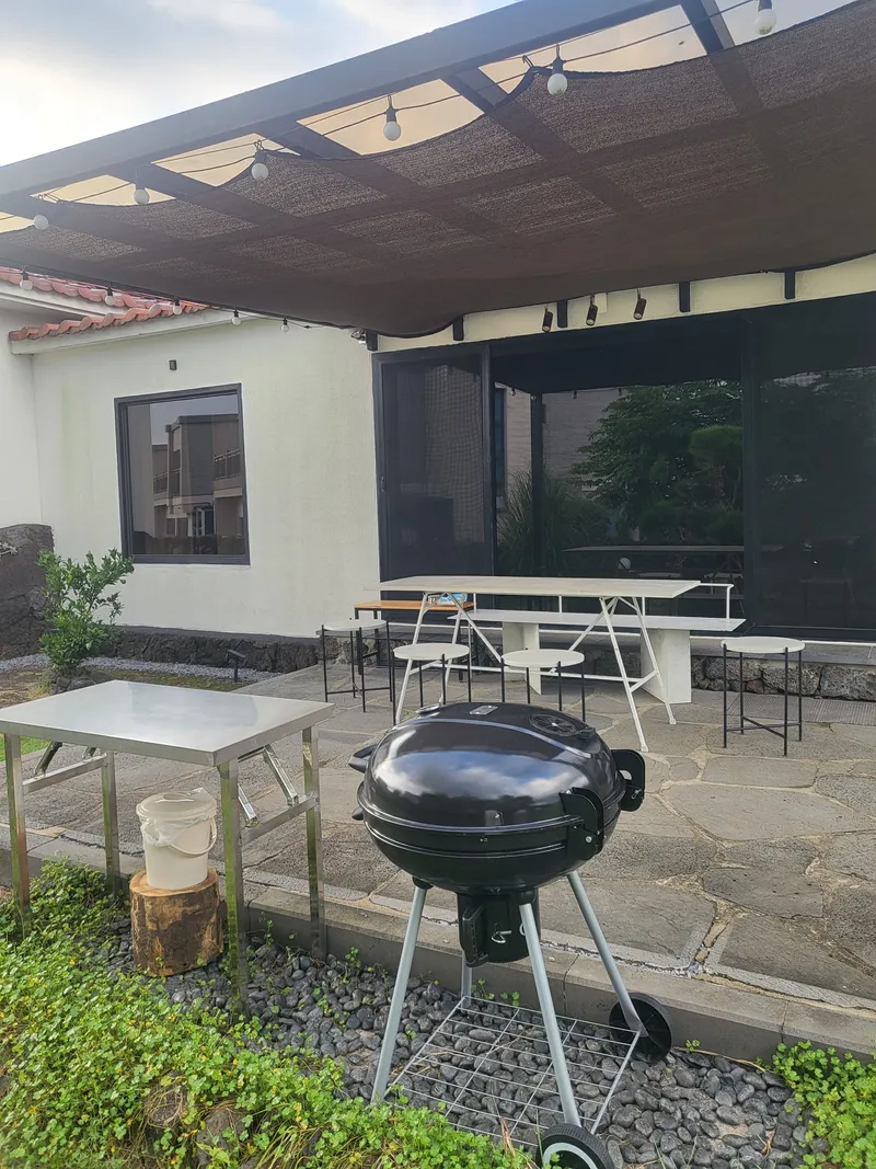 [Hallim, Jeju] Pet-friendly western-facing emotional lodging, private bunker for families 39