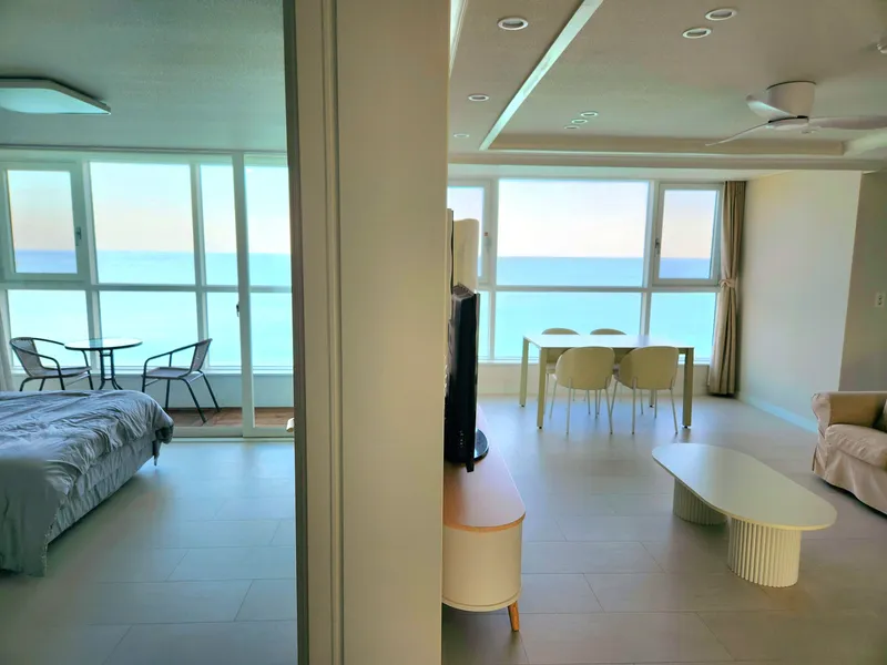 [Goseong] Unrivaled panoramic ocean view #Korea's only private beach apartment 14