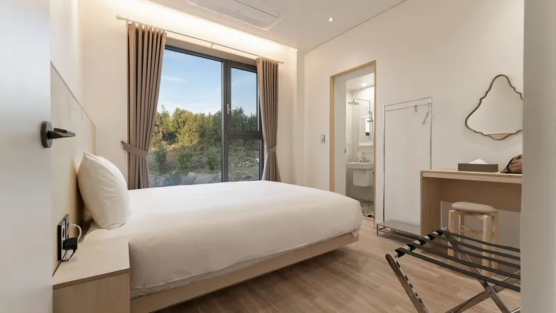 [Aewol, Jeju] Ocean View, 5 Rooms, 5 Bathrooms, Large Family Pool Villa for Up to 13 People 2