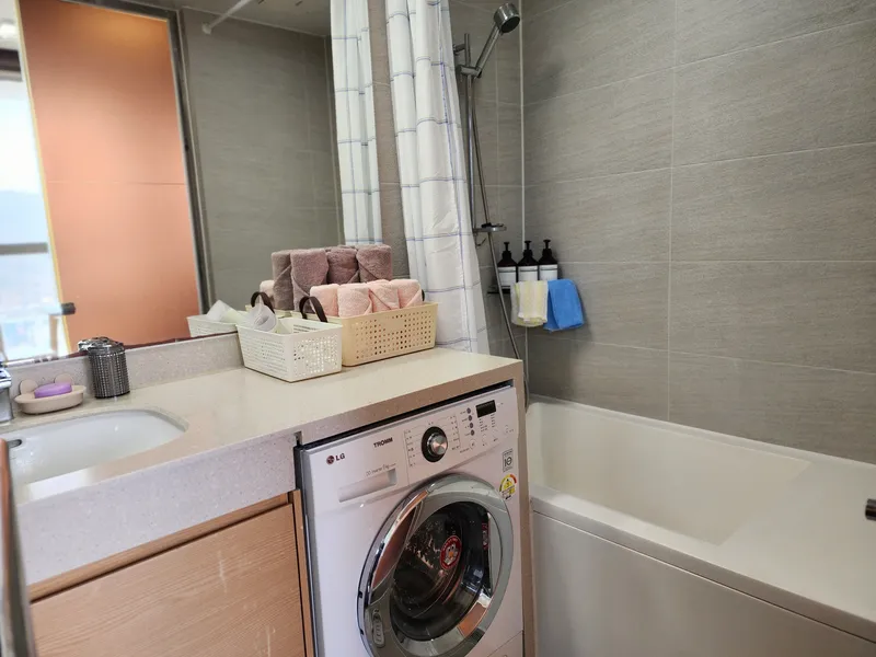 [Seongnam] Officetel with terrace in Bundang Jeongja Station 24