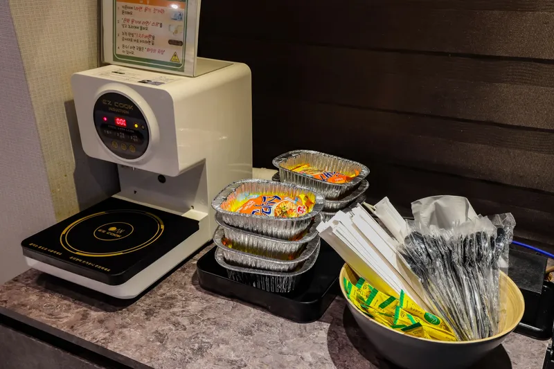[Osan] 5 minutes walk from Osan Station # Comfortable room with air purifier # Bathtub # Snack bar 13