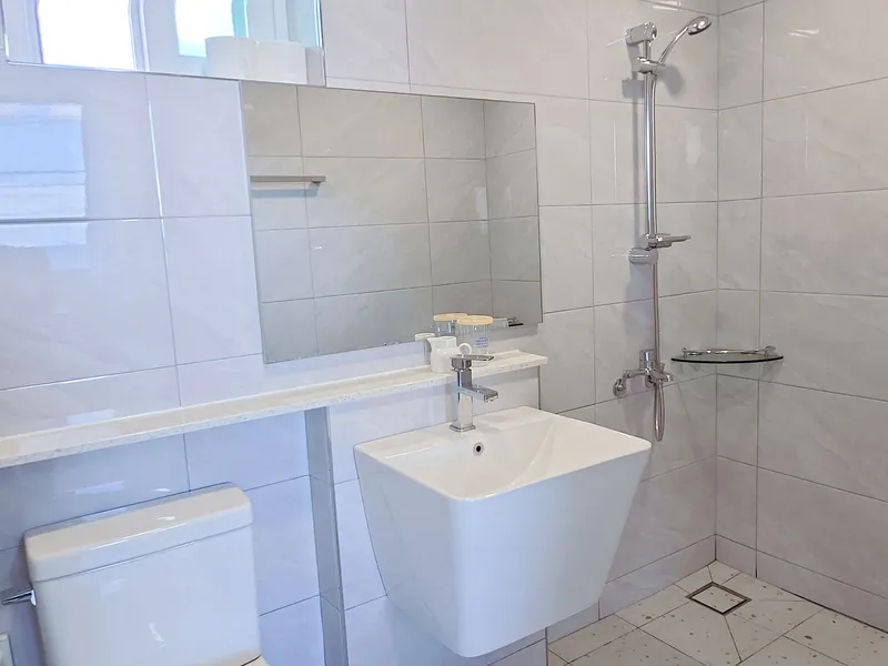[Geoje] Hakdong Mongdol 3-Second Sea View Terrace Accommodation 4