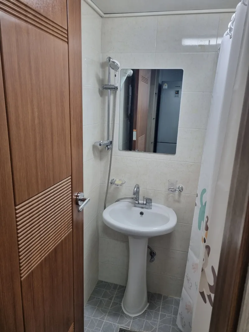 [Tongyeong] Top floor of officetel near Jukrim Coastal Road 3