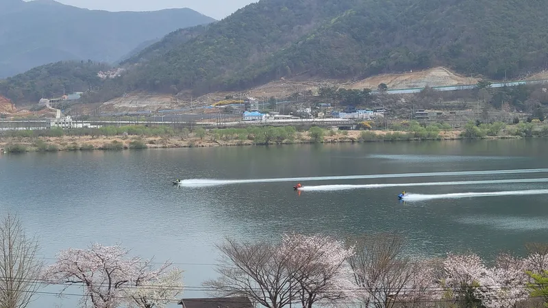 [경남 김해] 낙동강뷰 독채 넓은 자갈마당 바베큐가 가능한 텐트 23