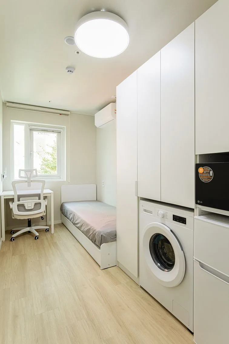 [Jongno, Seoul] Daehakro Full-option Room 309, 1 minute walk from Hyehwa Station, Seoul National University Hospital Sungkyunkwan Shuttle 4