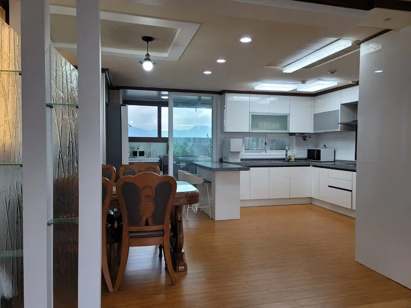 [Chuncheon][Chuncheon, Gangwon-do] Riverview Riverside Resort #Apartment embracing the Soyang River #Emotional accommodation #4 rooms, 56 pyeong 53
