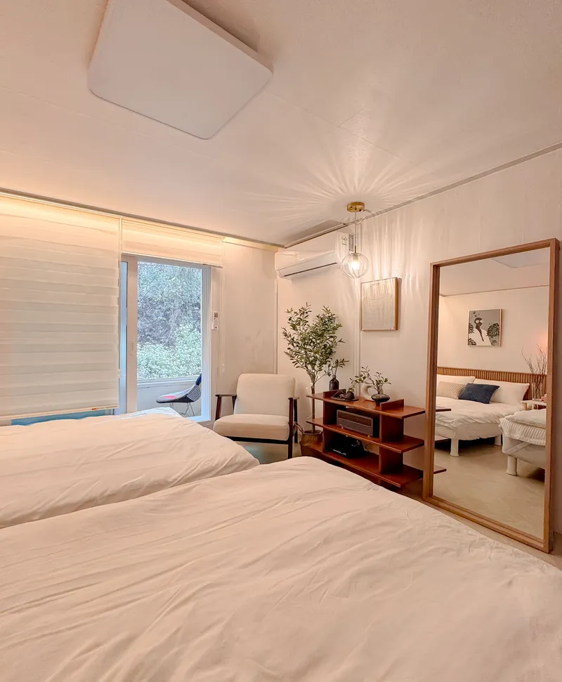 [Mapo, Seoul] 1 minute from Gwanghwamun Station, 10 minutes from Hongdae, Hapjeong, and Mangwon, 3-room apartment in Itaewon and Yeouido 5