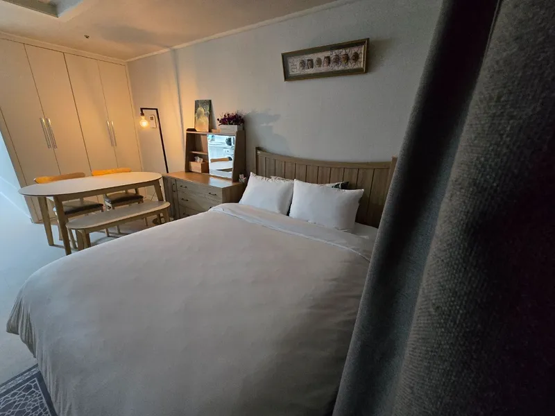 [Yeongjong, Incheon] Cozy705, a beautiful mountain and sea view hotel near Incheon Airport Unseo Station 3