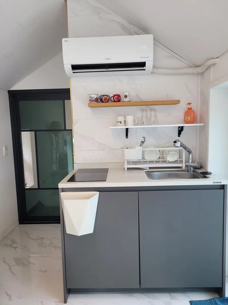 [Jongno, Seoul] One-room apartment with a terrace overlooking Mt. Bukhan 16