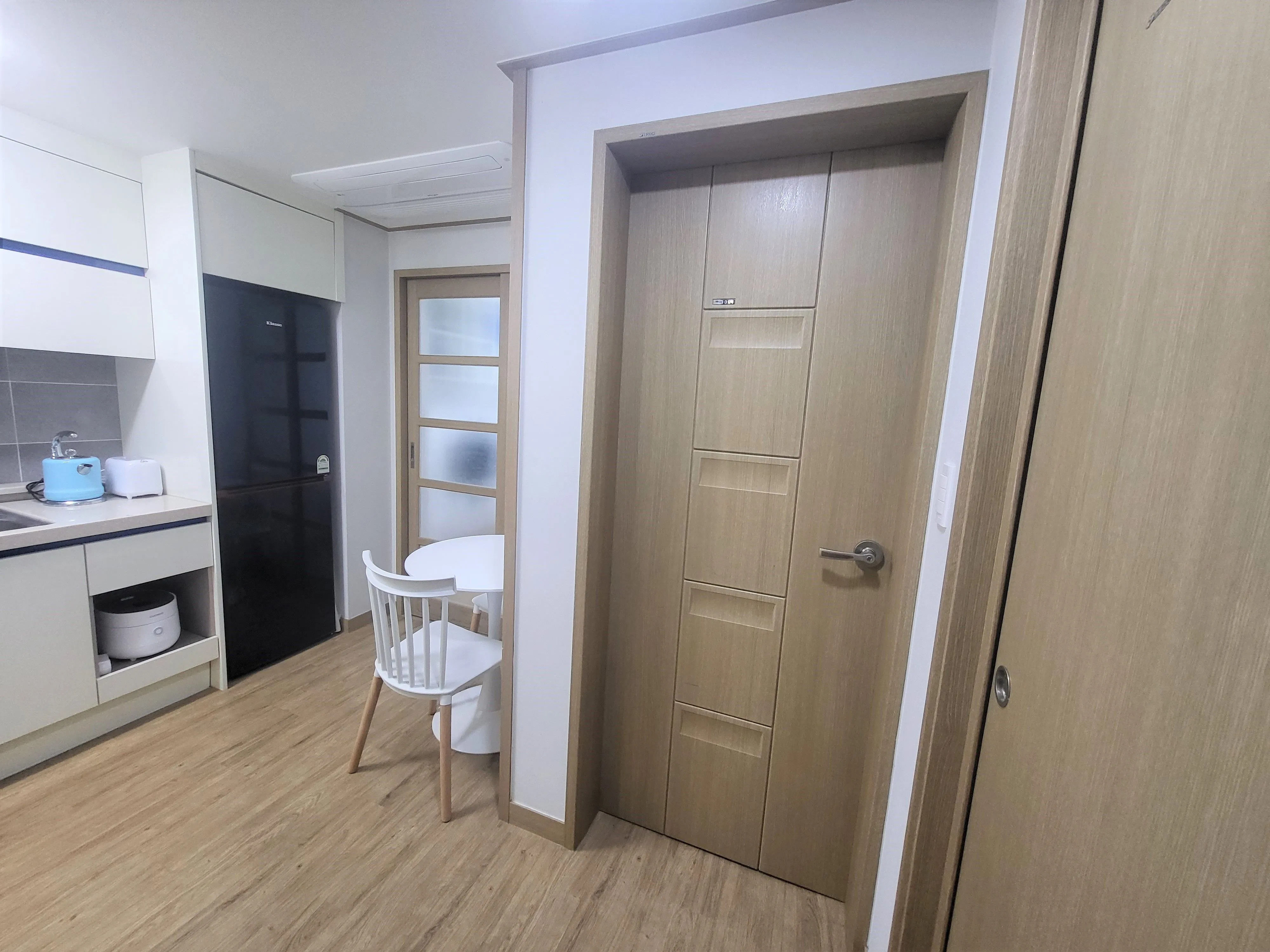 Nohyeong-dong Two-Bedroom Residence