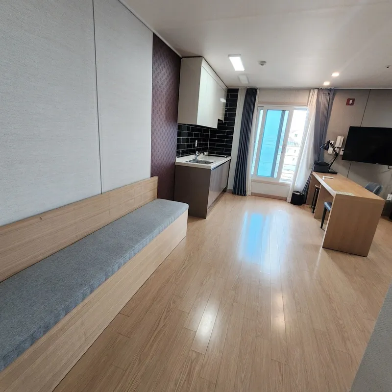 [Gangneung] 20 pyeong large room right in front of the beach 3