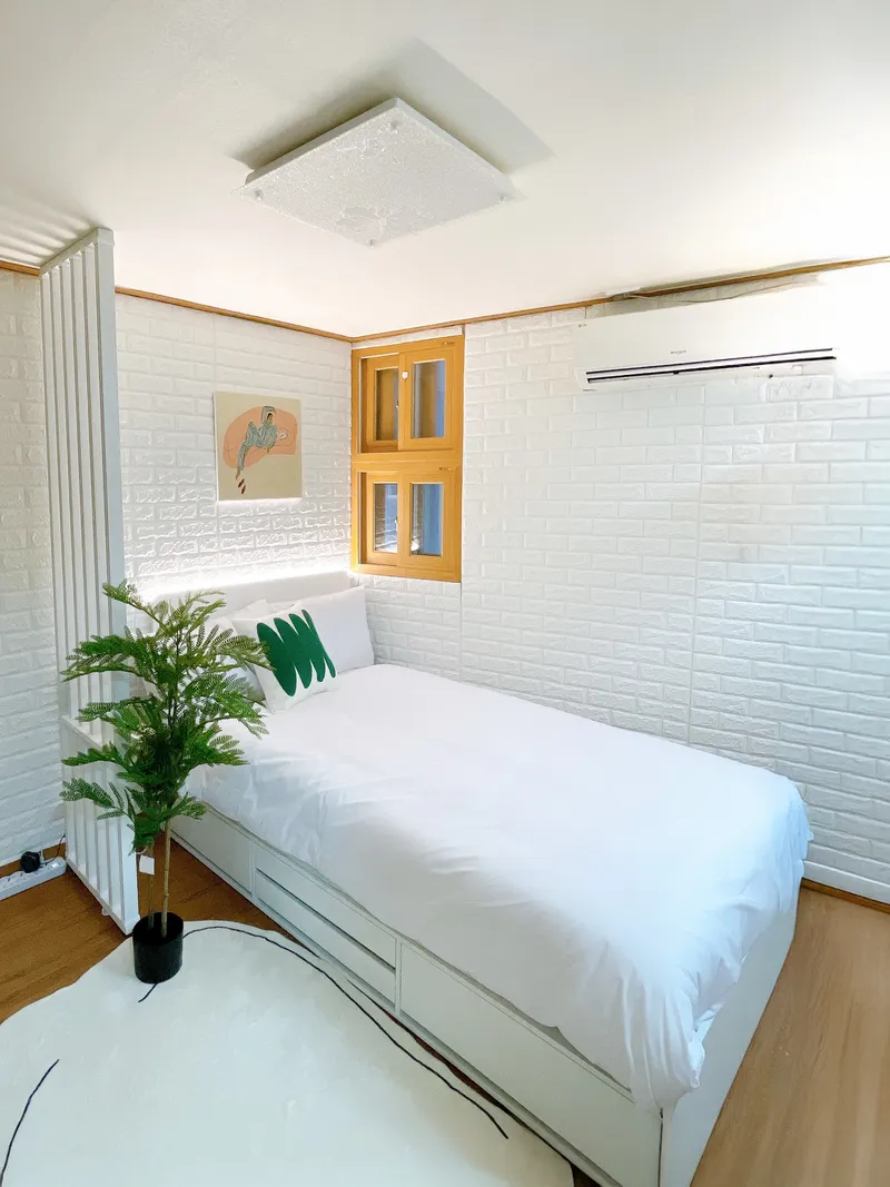 [Jongno, Seoul] Daehakro-style, fully furnished studio apartment #5 minutes from Hyehwa Station #7 minutes from Seoul National University Hospital 6