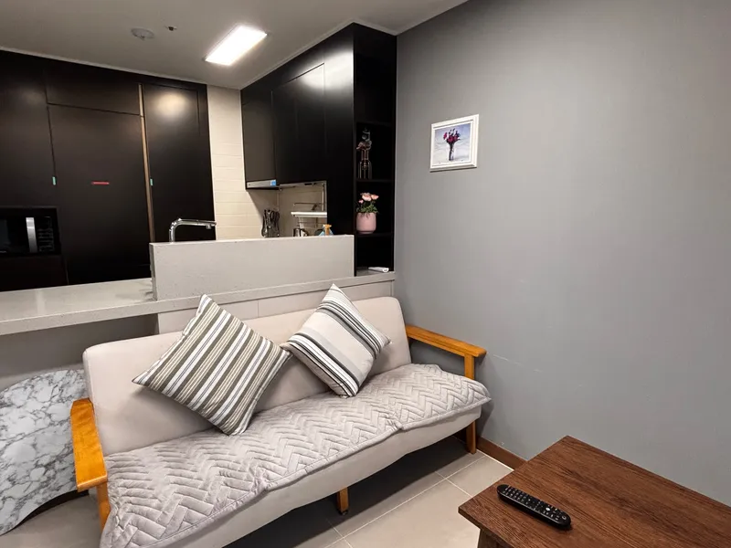 [Suyeong, Busan] Drone Show, Panoramic Ocean View, Two-Room Apartment, Free Parking, Review Check 16
