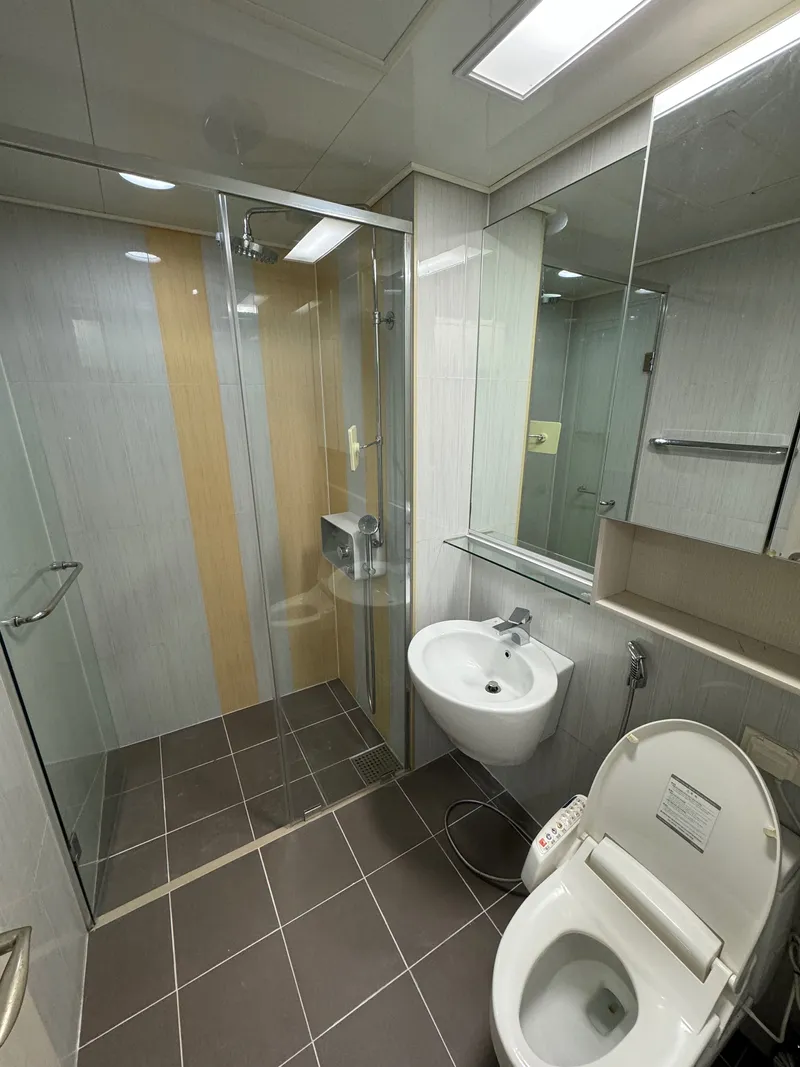 [Yongsan, Seoul] High-rise view studio apartment connected to Seoul Station underground passage 6
