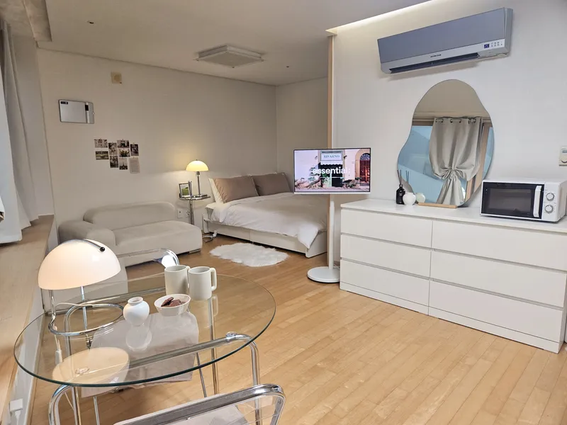 [Seongnam] Spacious space right in front of Bundang Jeongja Station 2