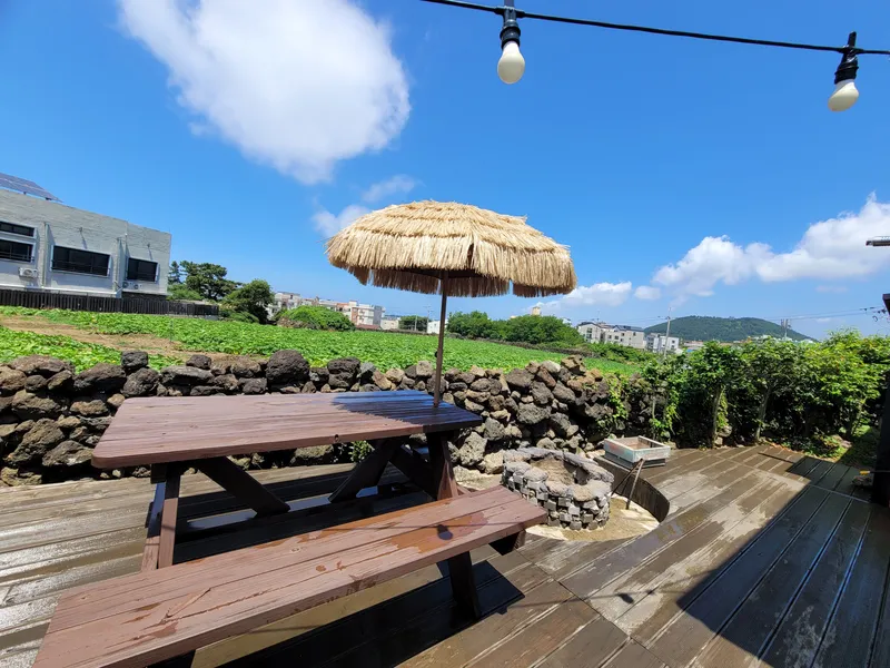 [Aewol, Jeju] Baby products, low-profile bed, built-in bathtub, BBQ, coastal road, 22 pyeong 20