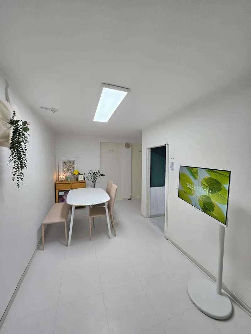 [Seocho, Seoul] A sentimental lodging with a small nature, 1 minute from the city (airport) bus 10