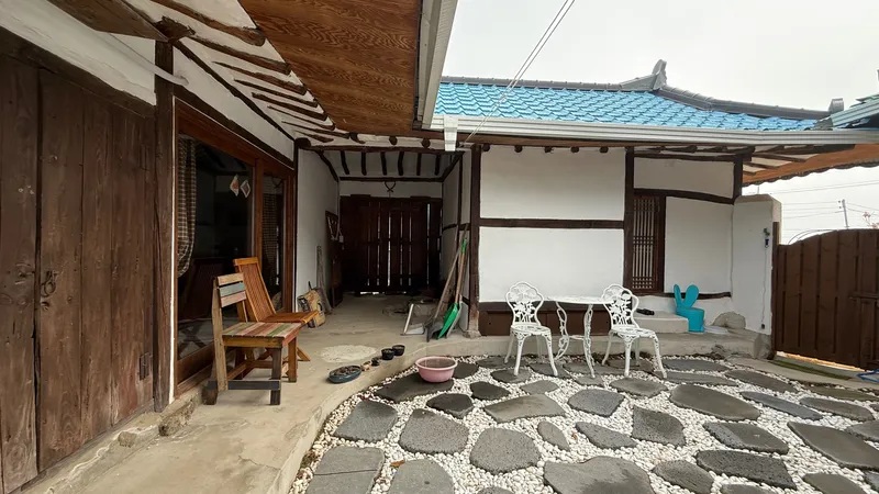 [Ganghwa, Incheon] Private Country House on Ganghwa Island / Rafter-Style Accommodation / Outdoor Garden / Country Staycation / Bonfire 22