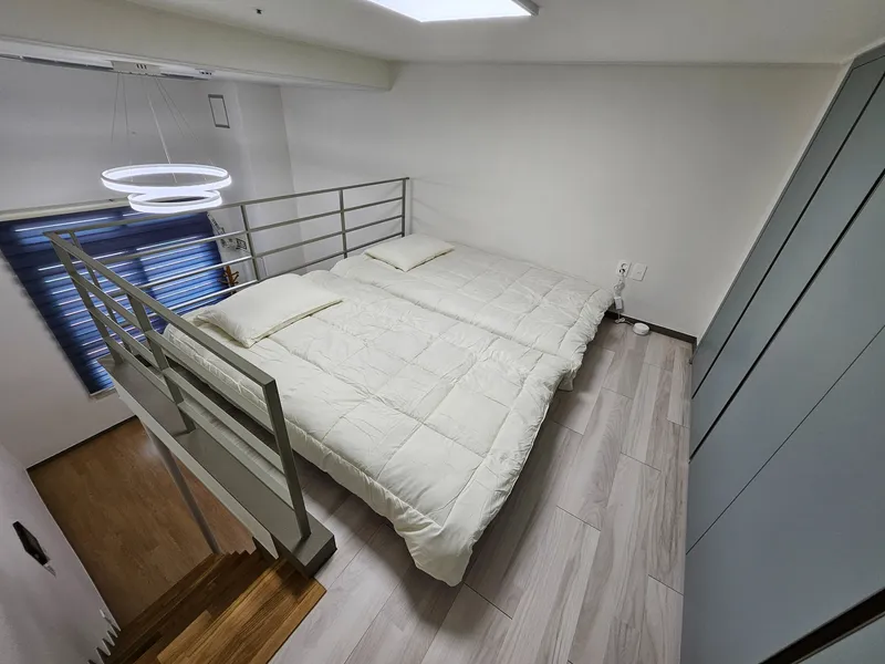 [Mapo, Seoul] Fully furnished studio apartment, 1 minute from Sangam Station 3