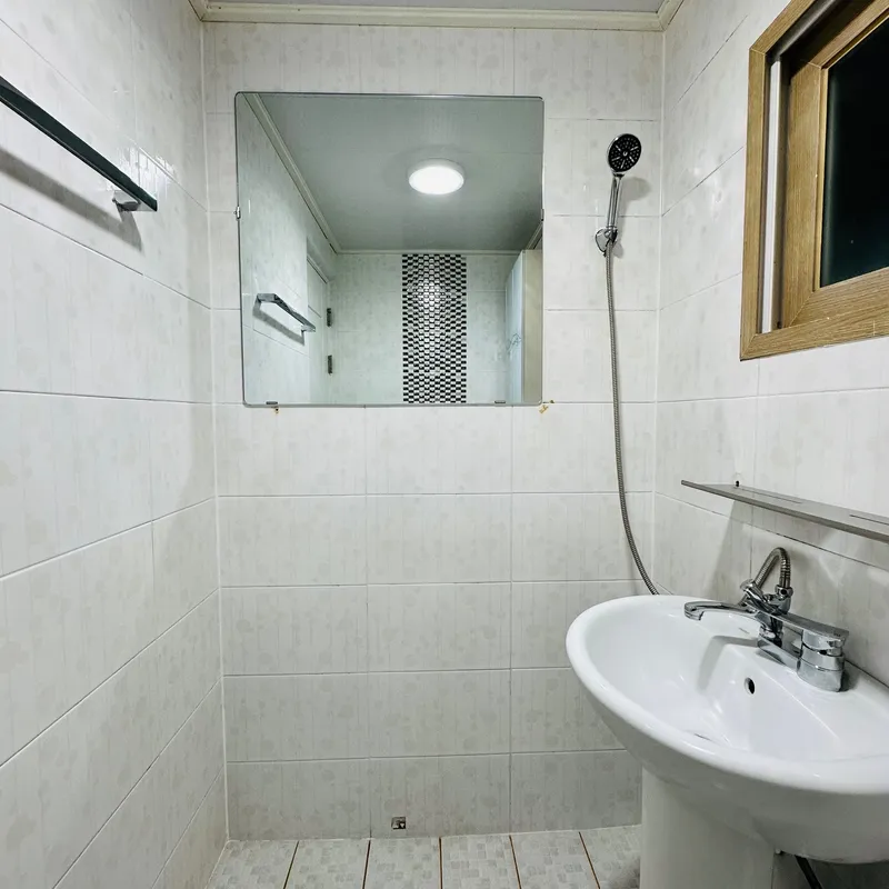 [Jung-gu, Busan] Women-only studio apartment with separate kitchen, 10 minutes from Busan Station and 3 minutes from Jungang Station. 10