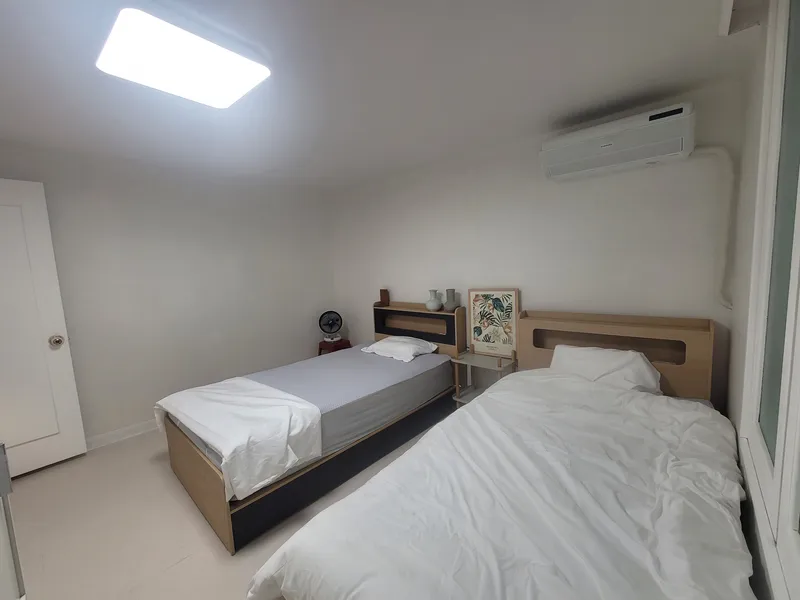 [Songpa, Seoul] Fully furnished queen 1 + single 2 near Jamsil Saenae Station, pets allowed 8