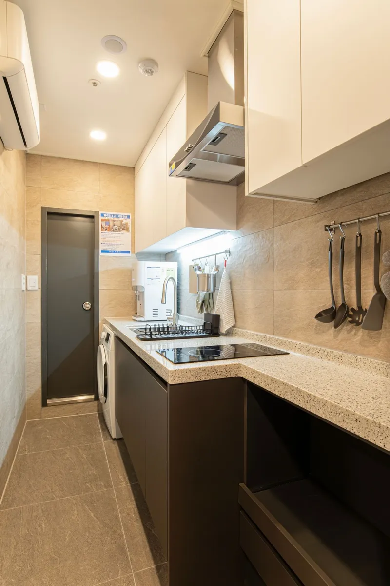 [Jongno, Seoul] Daehakro Full-option Room 309, 1 minute walk from Hyehwa Station, Seoul National University Hospital Sungkyunkwan Shuttle 19