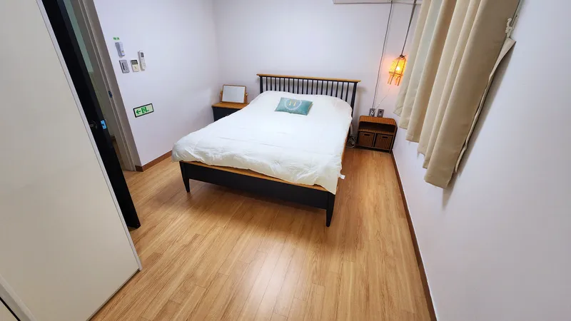 [Hallim, Jeju] 5 minutes by car from Hyeopjae, Geumneung, and Biyangdo, a two-story, stone-walled townhouse 5