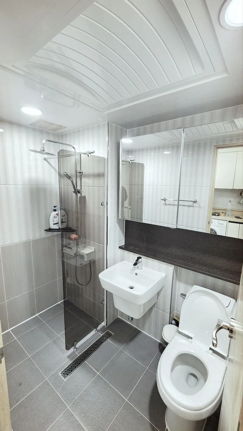 [Gangneung] Jumunjin 12th floor ocean view white room 8