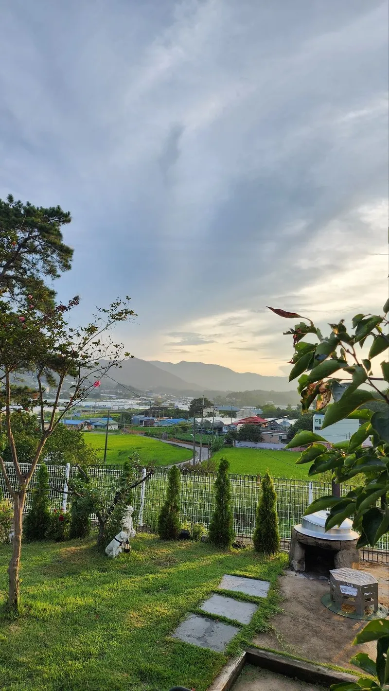 [충북 옥천] #시골살기#잔디마당#감성숙소#애견동반숙소#한팀만을위한 독채 62