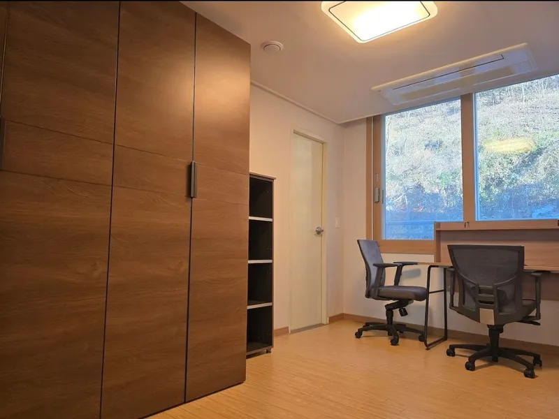 [Geoje] 34 pyeong top floor three-room with full option of mountain and sea view 7