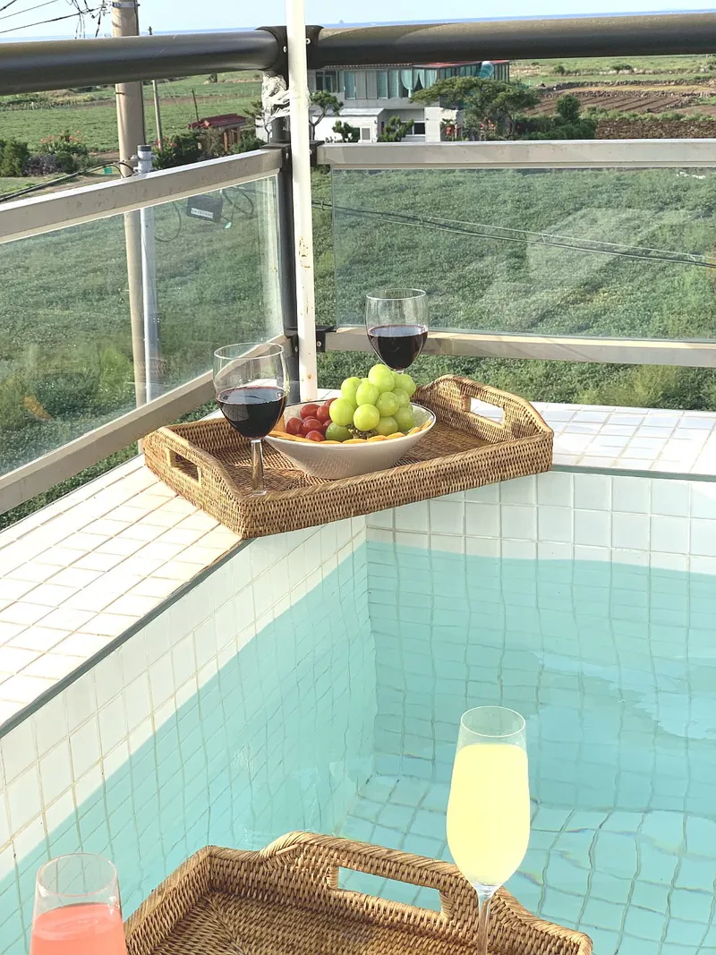 [Aewol, Jeju] A detached townhouse with a jacuzzi overlooking the nearby sea, coastal road 1 66