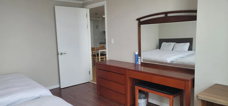 [Seocho, Seoul] 3 minutes from Gangnam Station, across from Samsung Town 4