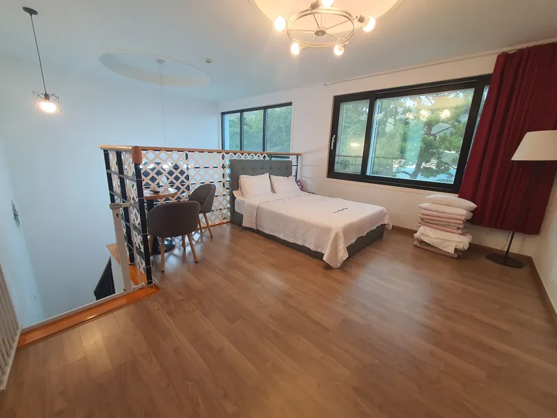 [Geoje] Duplex Pension #204 near Mangchi Beach 3