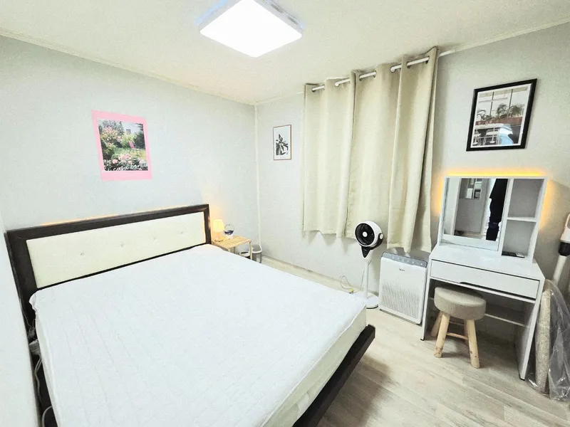 [Cheonan][Cheonan, South Chungcheong Province] 5-minute drive from Cheonan Station, fully equipped three-room apartment with comfortable, clean, and emotional atmosphere. 2