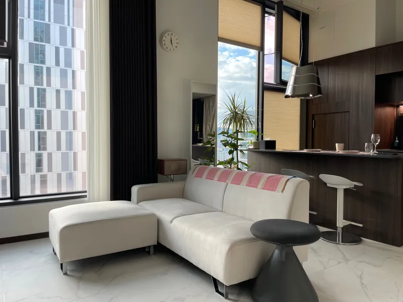 [Jung-gu, Seoul] A two-story, wide, high window with a view of Namsan and Inwangsan, Euljiro and Dongdaemun Station 28