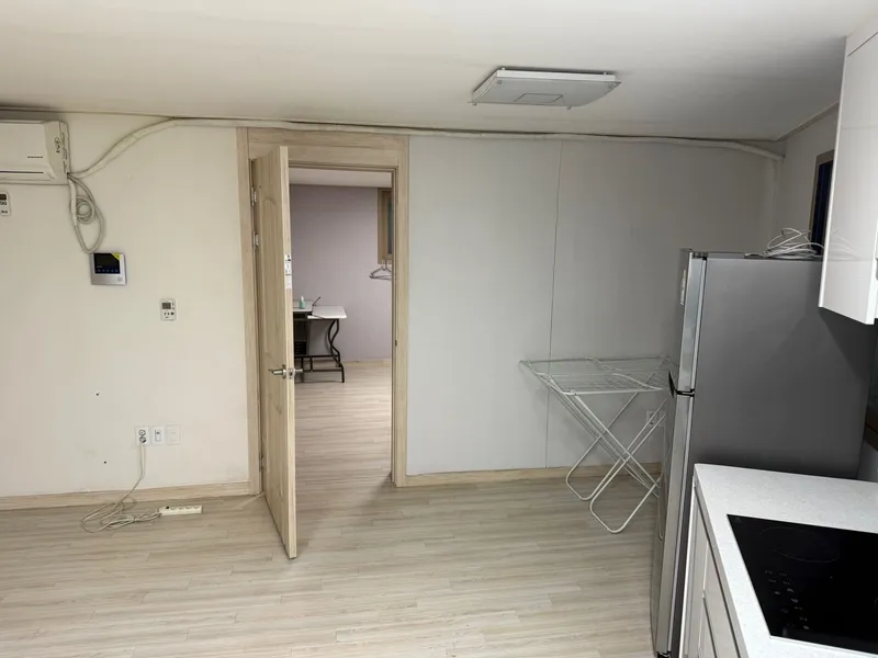 [서울 관악] 역세권 평수 넓고 채광좋은 쓰리룸 애견동반가능 2