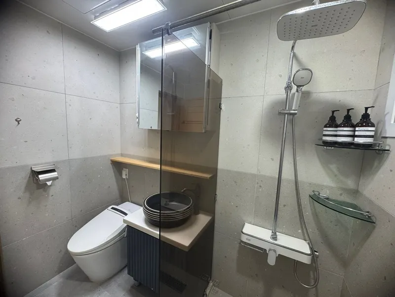 [Beophwan-dong, Seogwipo] 3 rooms (4 queen beds) / Private house / 15 minutes from Ole Market 16