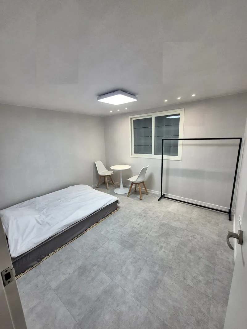 [Pohang] Large room 2 / Large living room / Kitchen / Parking D12 9
