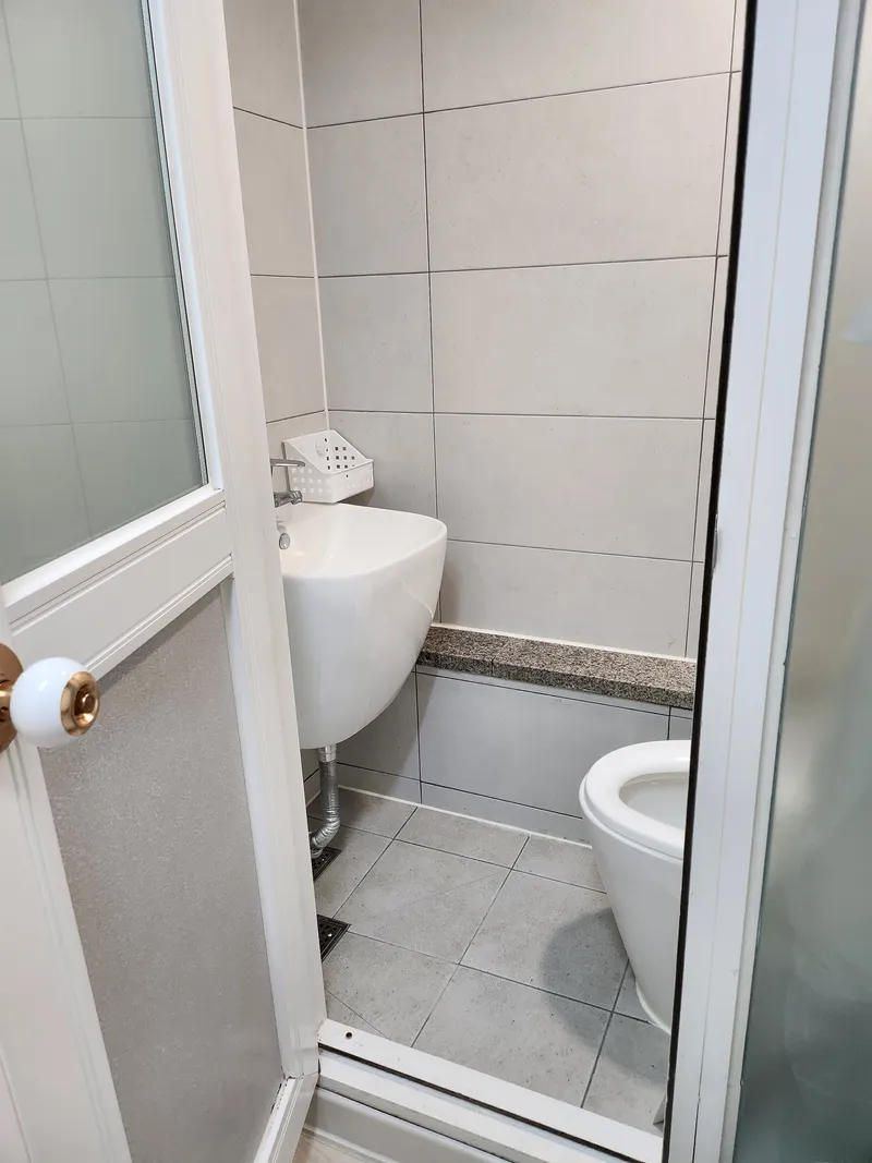[Seongnam][Bundang] 10 minutes from Pangyo, 1 minute from Seohyeon Station, women-only studio apartment 5