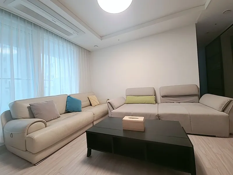 [Namyangju] 3 bedrooms, 2 bathrooms / Newly built, fully furnished / High-rise with a view / 2 minutes to E-Mart / 3 minutes to Byeolnae Station 37