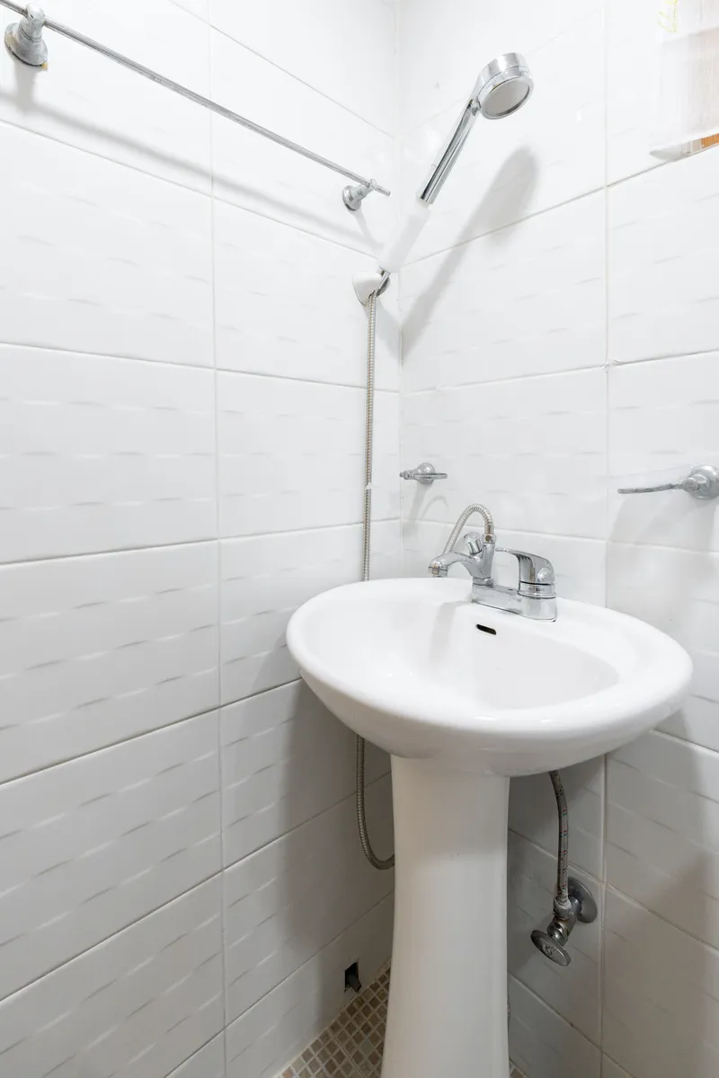 [Mapo, Seoul] 10 minutes walk from Hongik Univ. Station, Yeonam-dong 14