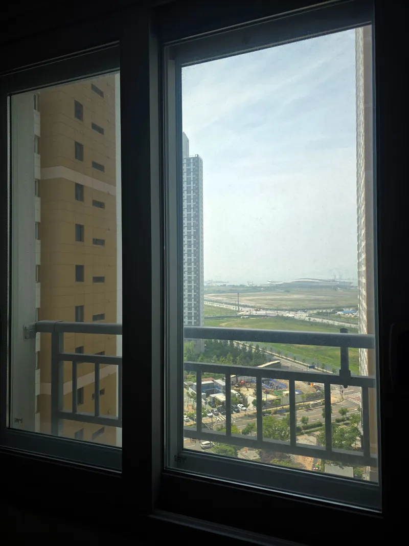[Yeonsu, Incheon] 10-person ocean view full air conditioning 35 pyeong newly built 4-room apt 27