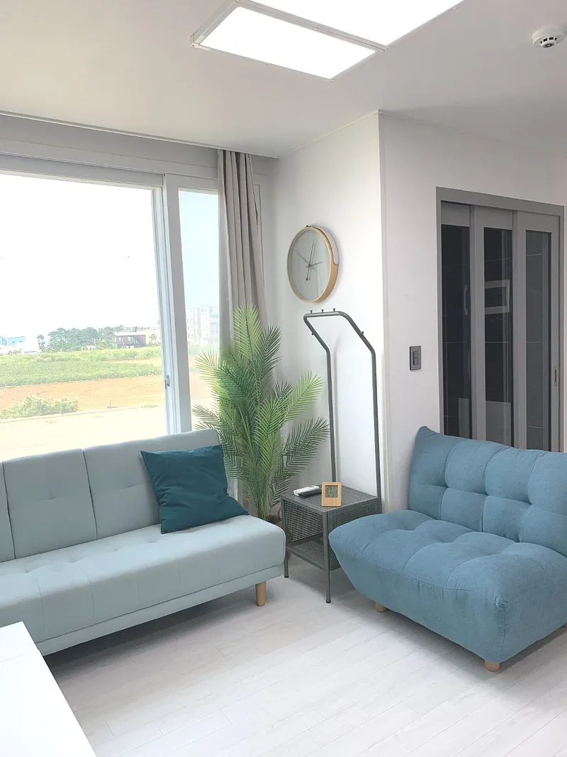 [Aewol, Jeju] A detached townhouse with a jacuzzi overlooking the nearby sea, coastal road 1 36