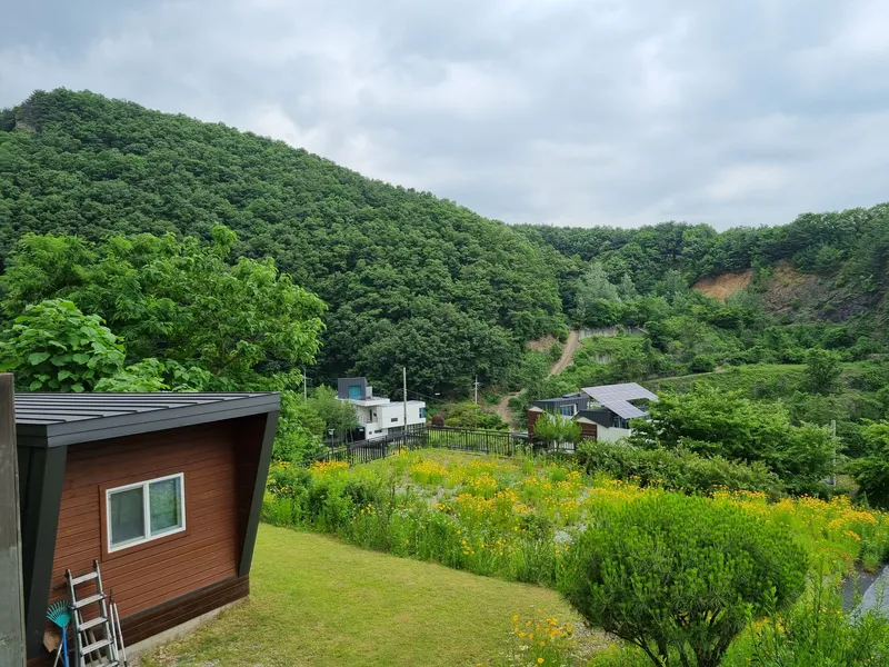 [경기 남양주] 북한강과 산과 마을이 한눈에 조망되는 언덕 위 소형 독채 10