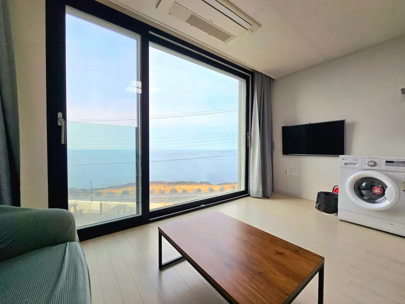 [Aewol, Jeju] Ocean view/Modern style separate one-room. 2nd floor I type. 9