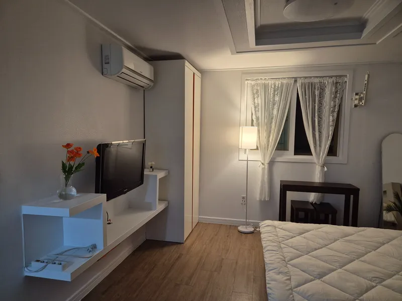 [Dong-gu, Busan] Small and pretty house in Busan Station, suitable for 2 people 12
